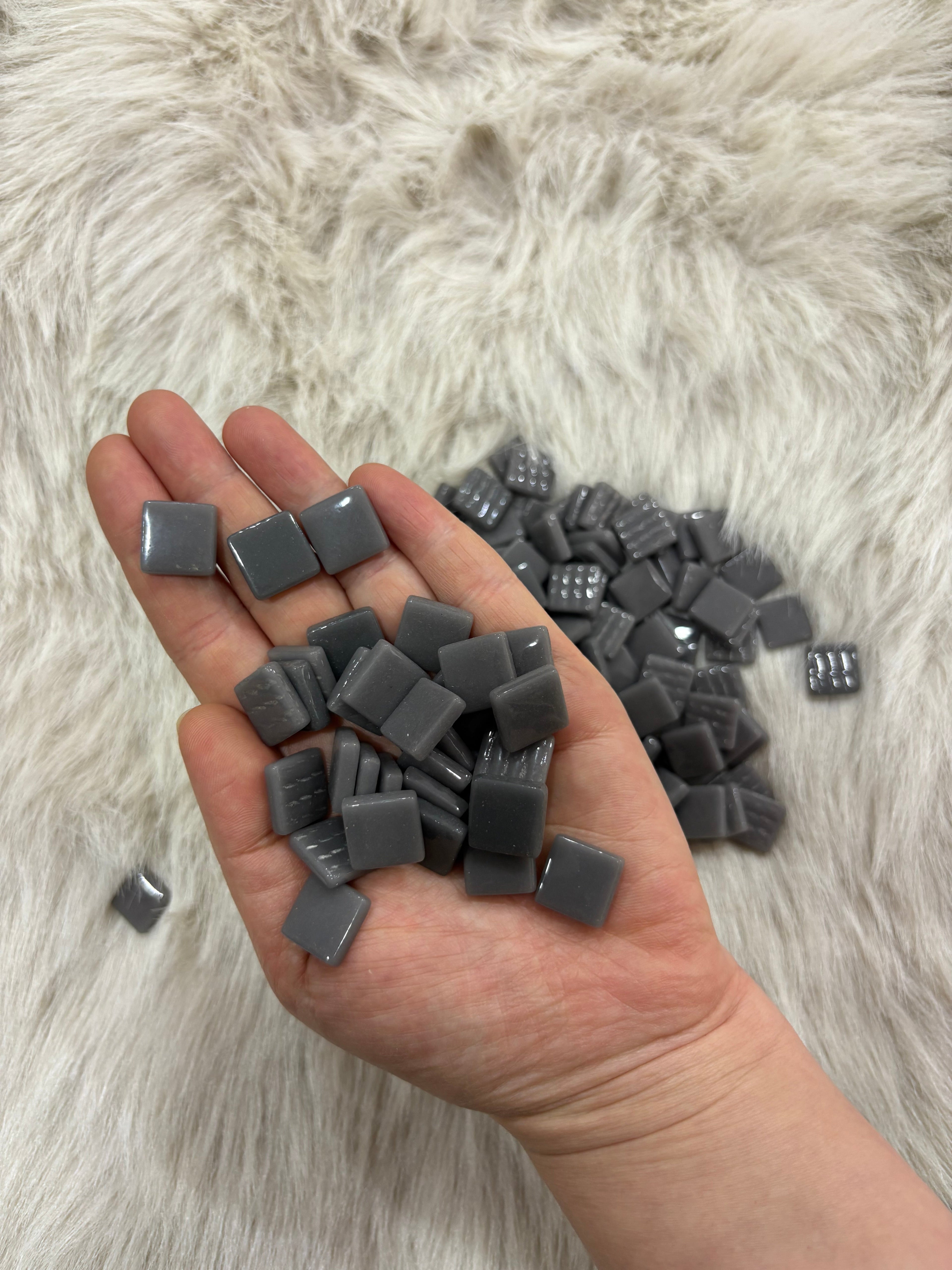Sanatsal Mozaik KM-03 Koyu Gri 15x15mm - 100% Cam