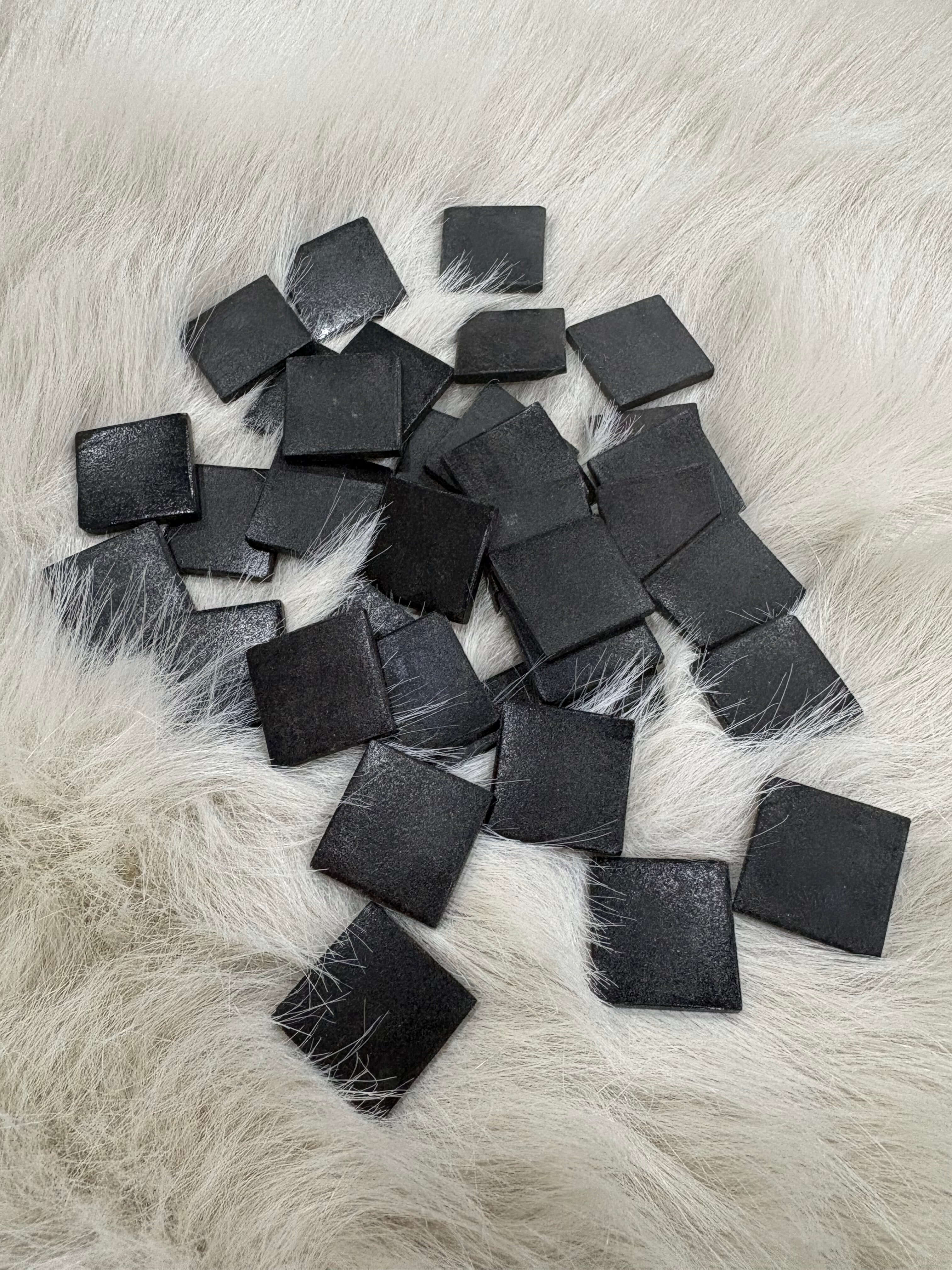 MT-01 Mat Siyah Sanatsal Mozaik 25x25mm KARSAN MOZAİK