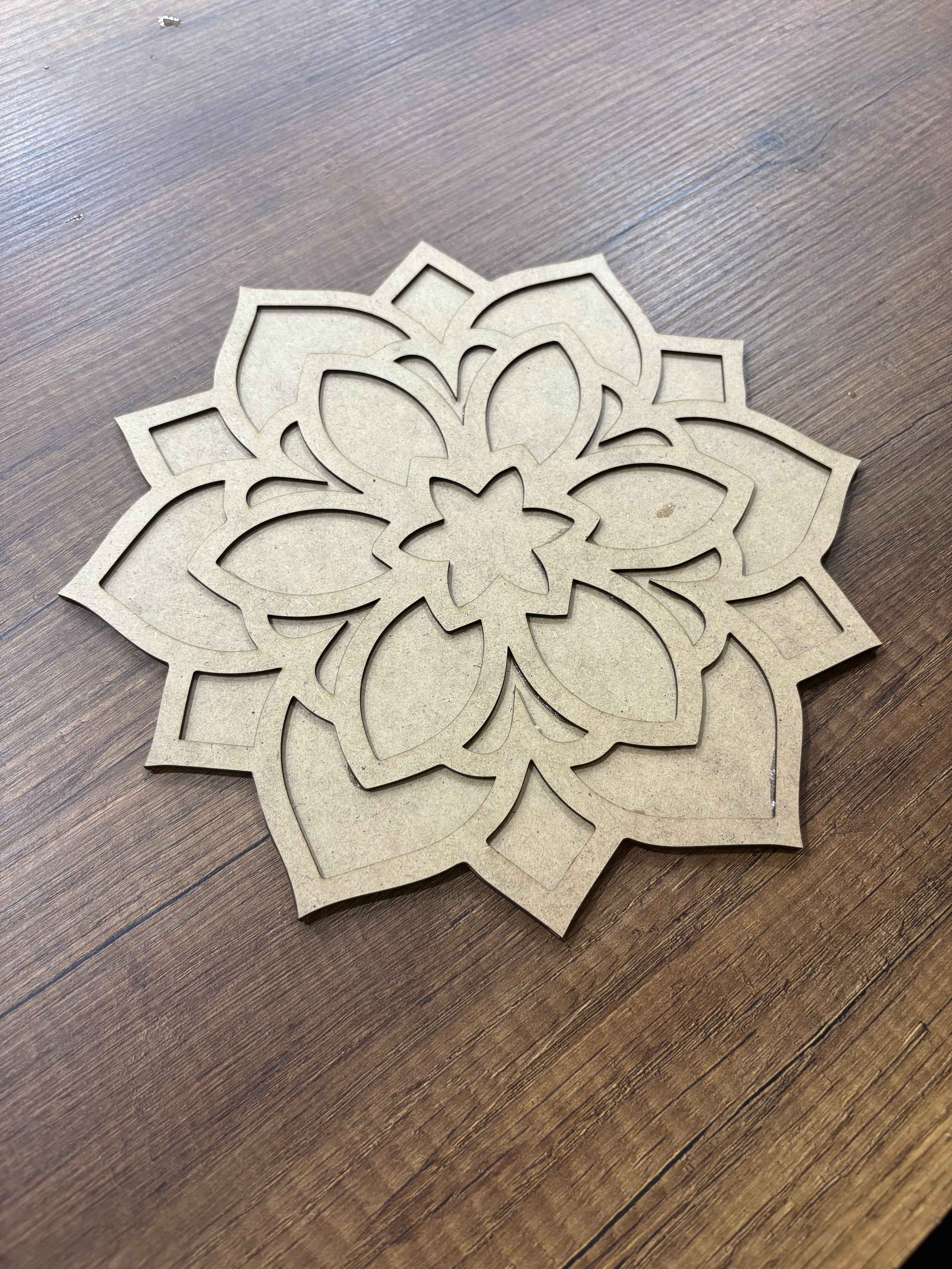 25,5x27,5cm Rangoli Form Ham Ahşap