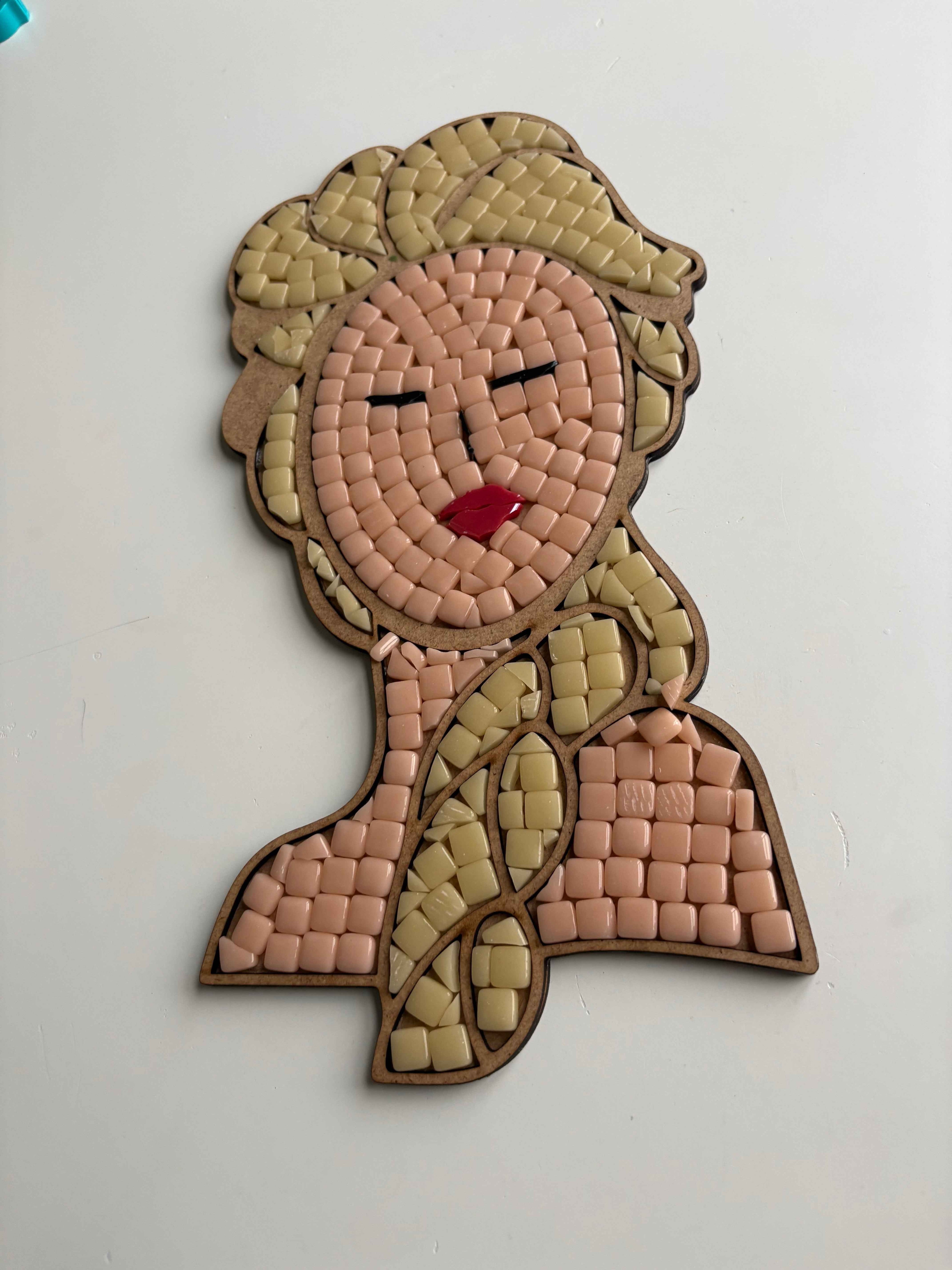 33,5x17,5cm Kadın Figür Ham Ahşap