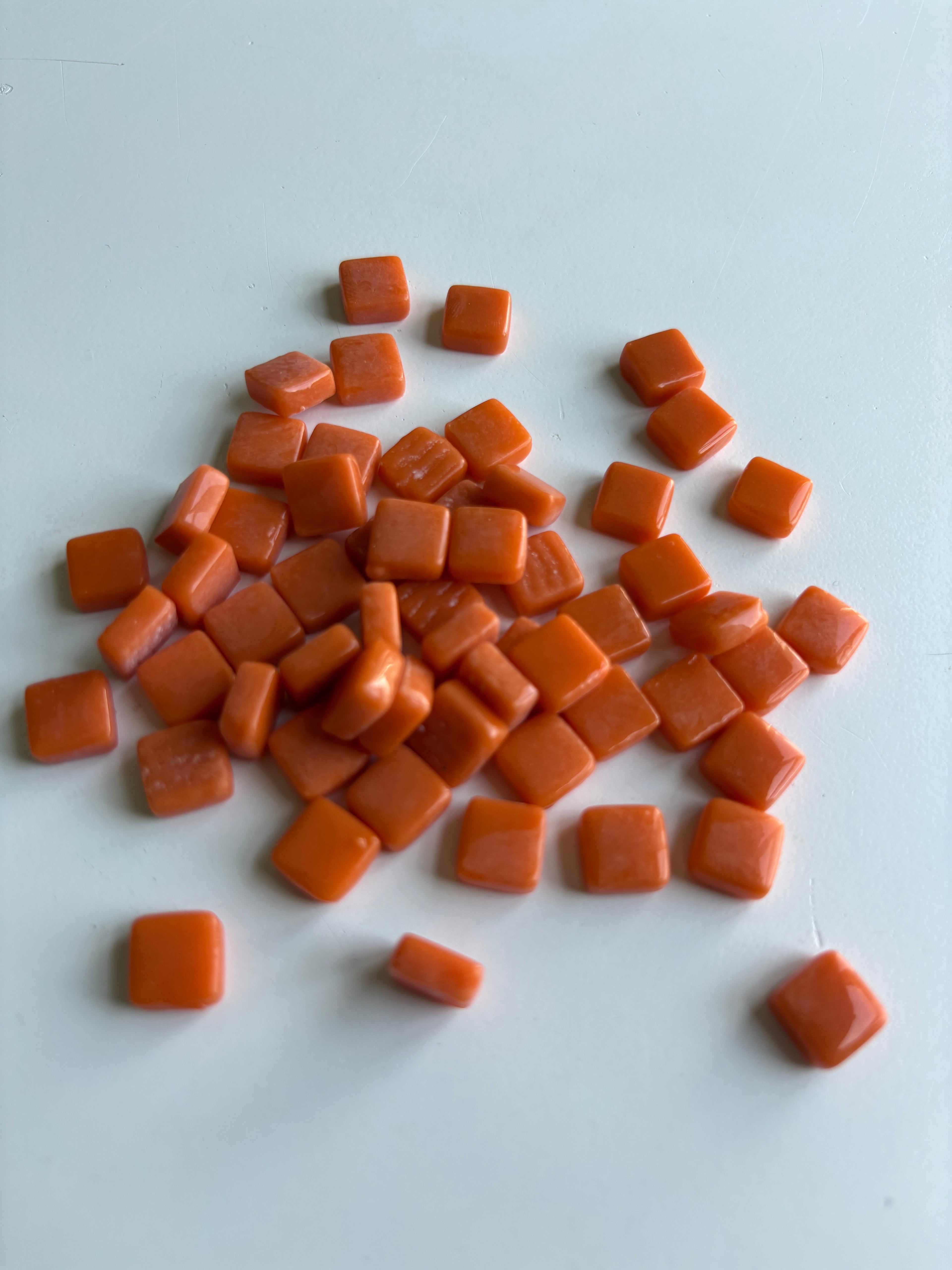 cam-mozaik-turuncu