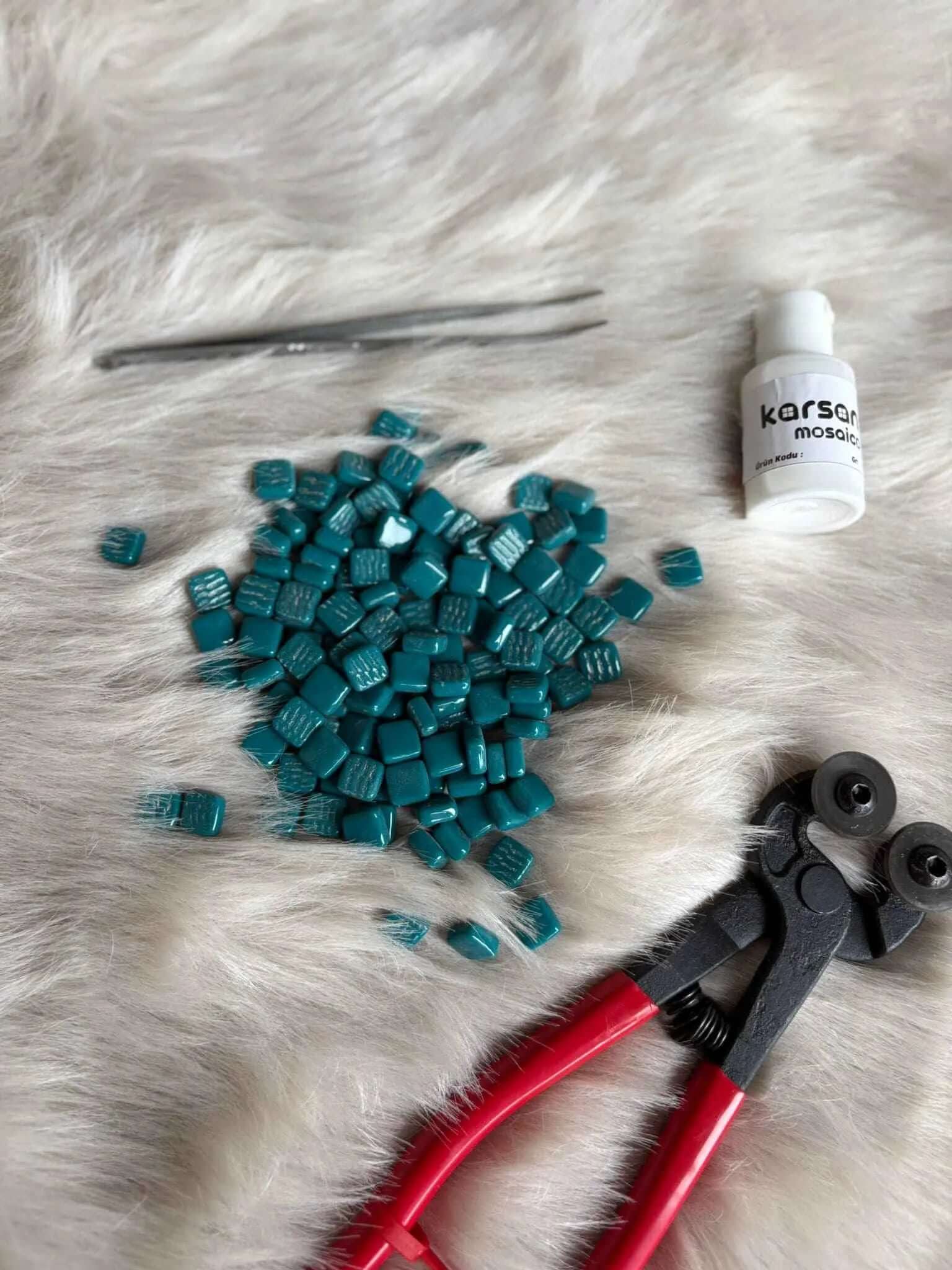 CM-26 Koyu Turkuaz Sanatsal Mozaik 10x10mm - KARSAN MOZAİK