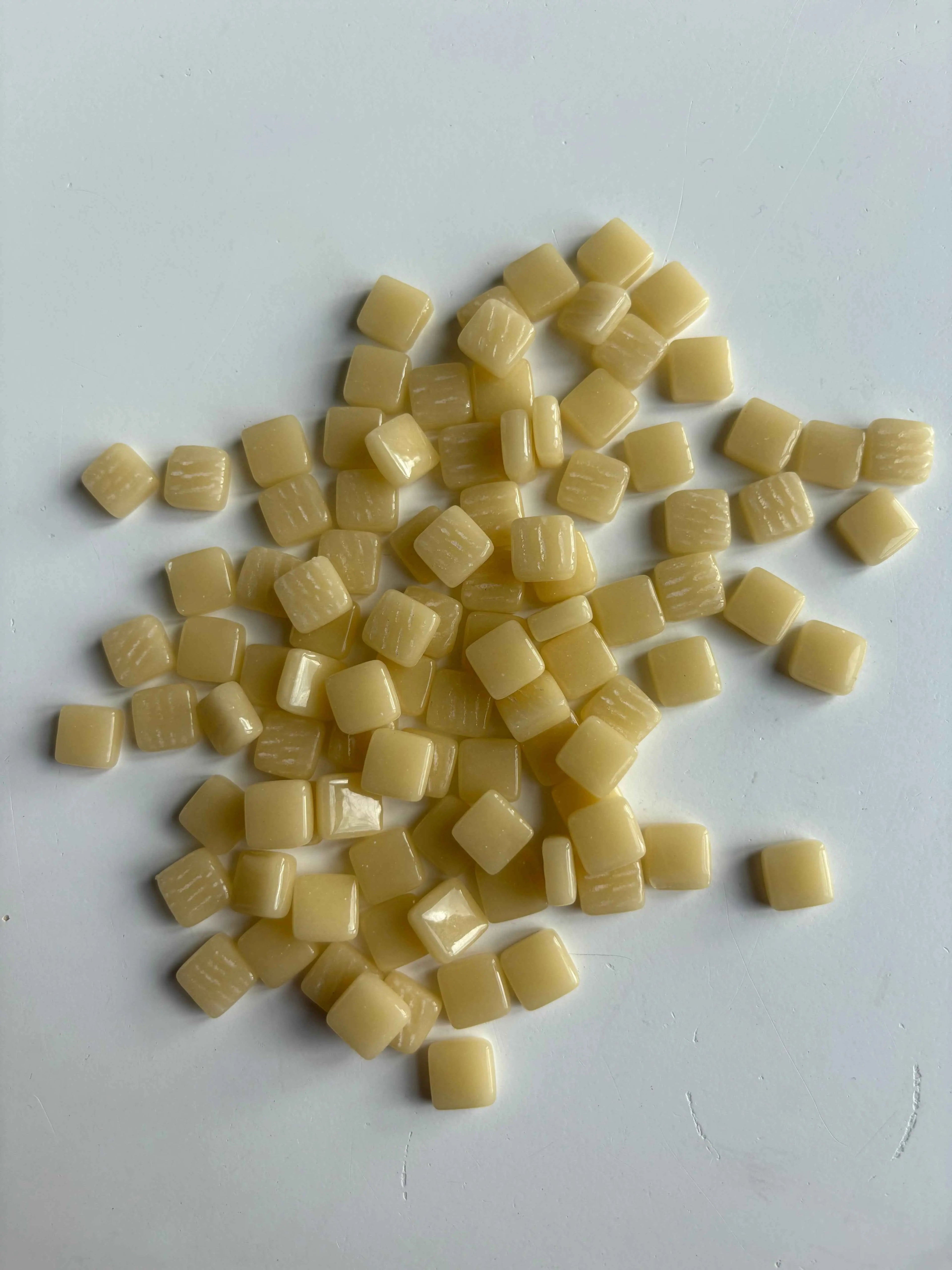 CM-25 Bej Sanatsal Mozaik 10x10mm