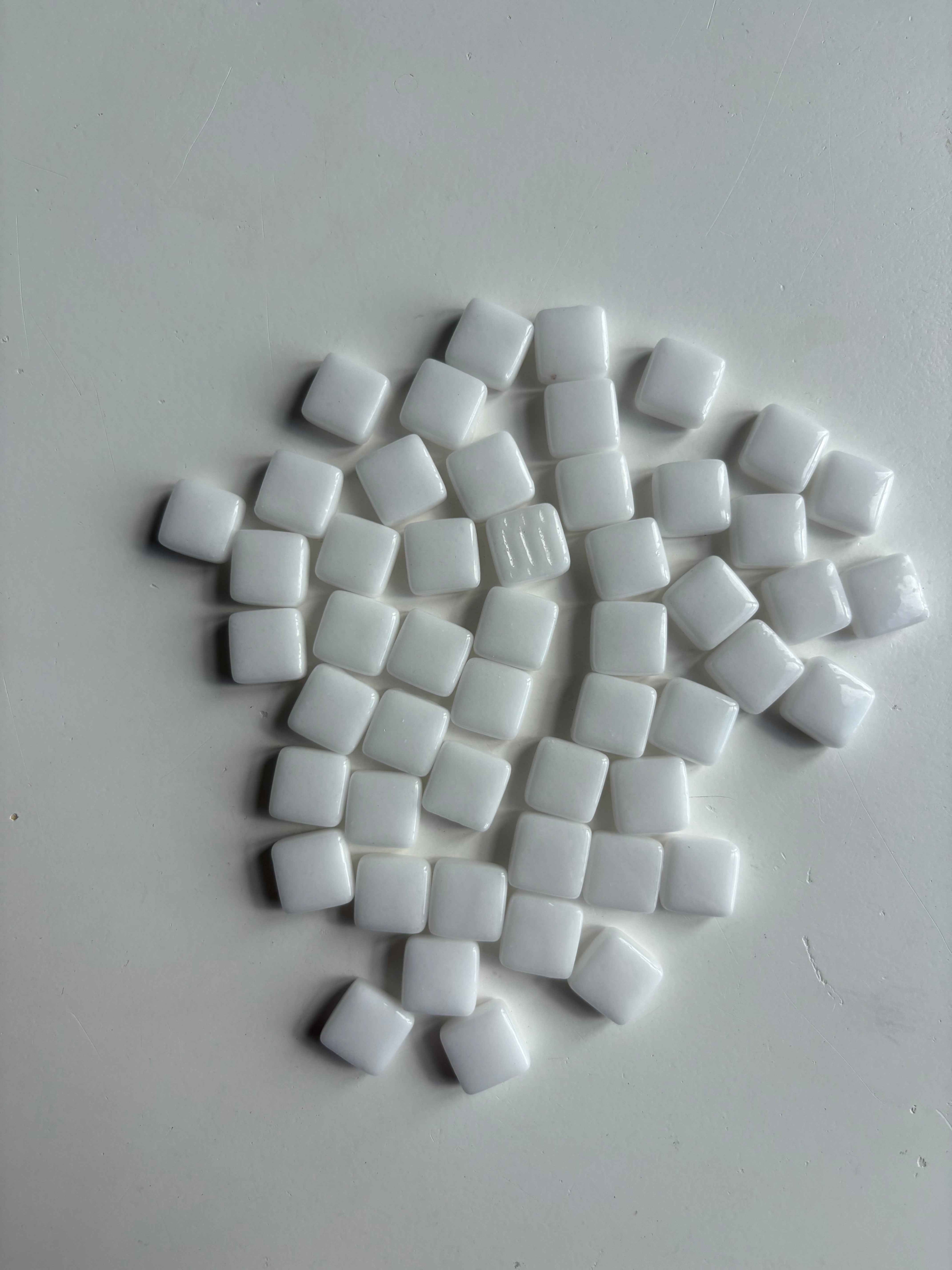 CM-02 Diş Beyazı Sanatsal Mozaik 10x10mm